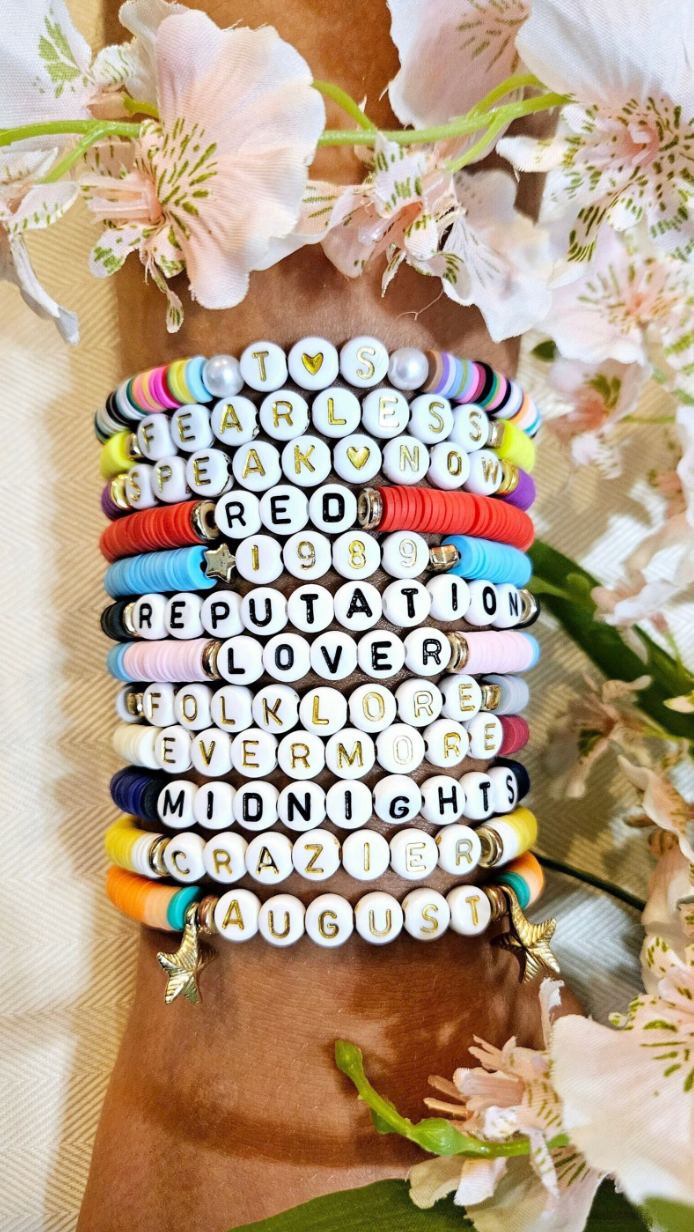 Taylor Swift Inspired Friendship Bracelets – handmadesaskyxe